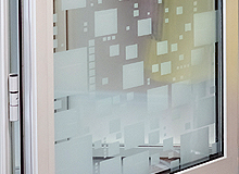 Дверь с пескоструйным рисунком